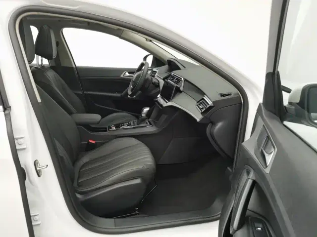 Peugeot 408 — Фото автомобиля 23