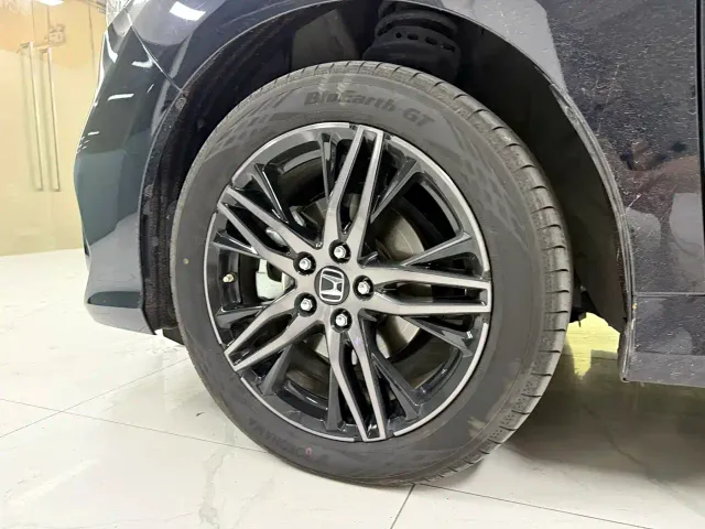 Honda Odyssey — Фото автомобиля 7