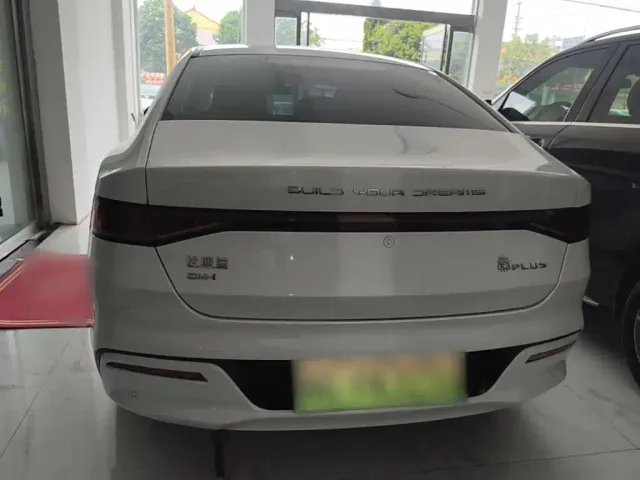 BYD Qin PLUS — Фото автомобиля 5