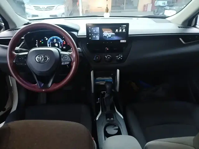 Toyota Corolla Cross — Фото автомобиля 9
