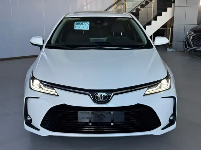 Toyota Corolla — Фото автомобиля 2