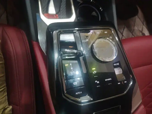 BMW 5 Series — Фото автомобиля 13