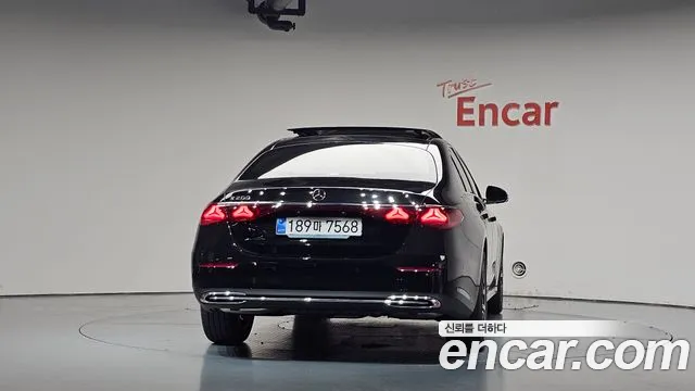 Mercedes-Benz E-Class W214 — Фото автомобиля 4