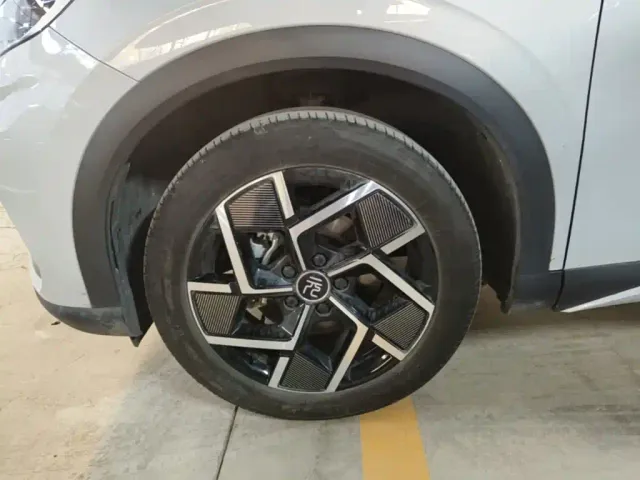 BYD Yuan PLUS — Фото автомобиля 22