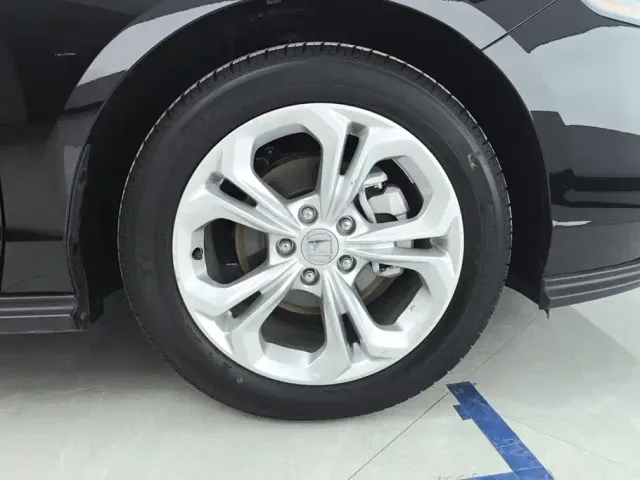 Honda Accord — Фото автомобиля 6