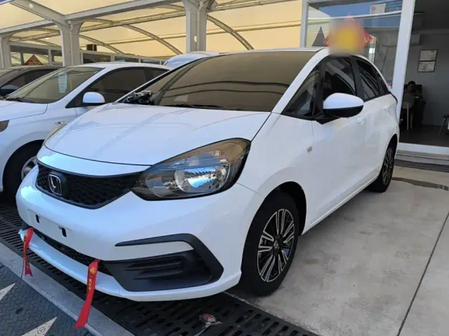 Фотография автомобиля — Honda Fit
