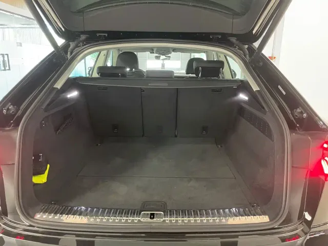 Audi Audi Q8 2023 55 TFSI Luxury Sport — Фото автомобиля 27