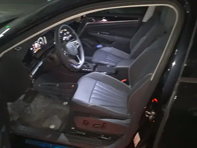 Volkswagen Passat — Фото автомобиля 9