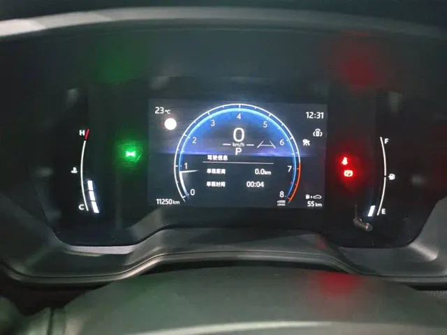 Toyota Corolla Cross — Фото автомобиля 11