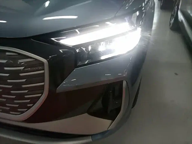 Audi Q4 e-tron — Фото автомобиля 23