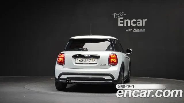 Mini Cooper Cooper Classic — Фото автомобиля 4
