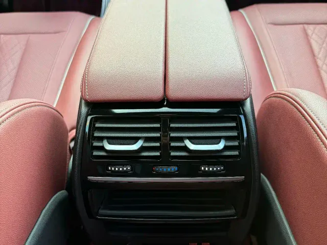 BMW 5 Series — Фото автомобиля 13