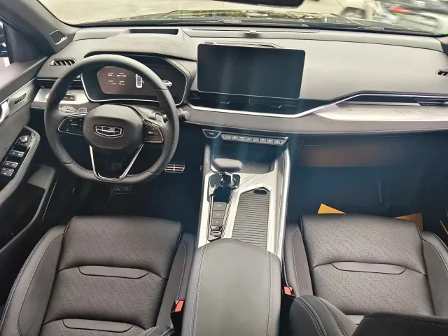 Geely Xingrui — Фото автомобиля 8
