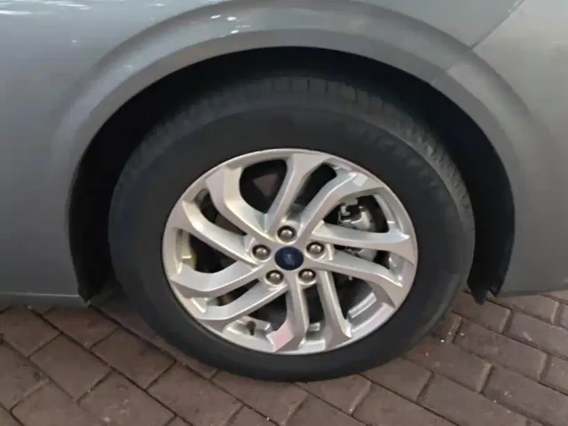 Ford Mondeo — Фото автомобиля 6