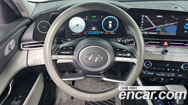 Hyundai Avante CN7 — Фото автомобиля 16