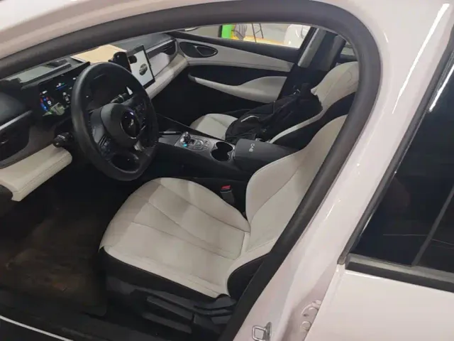 BYD Seal 05 DM-i — Фото автомобиля 14