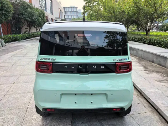 Wuling Hongguang Mini EV — Фото автомобиля 5
