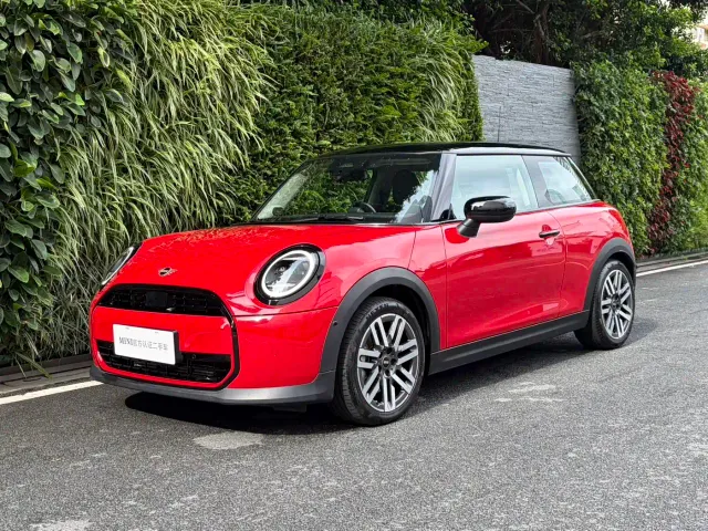 Фотография автомобиля — MINI Hatch