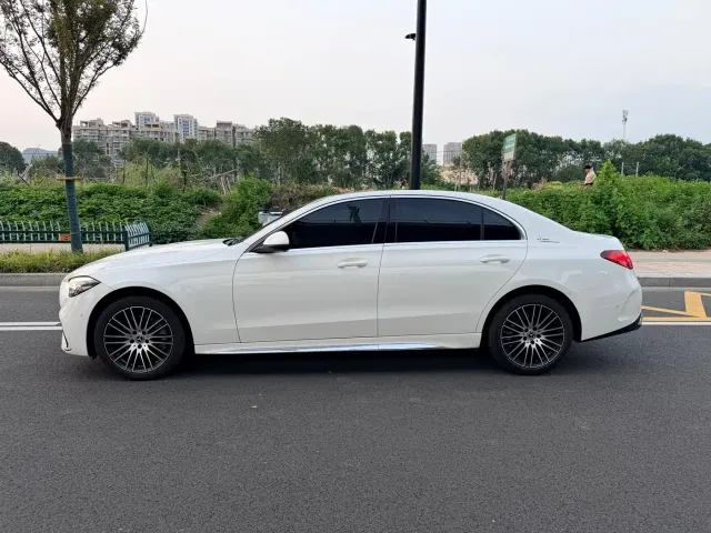 Mercedes-Benz C-Class — Фото автомобиля 3