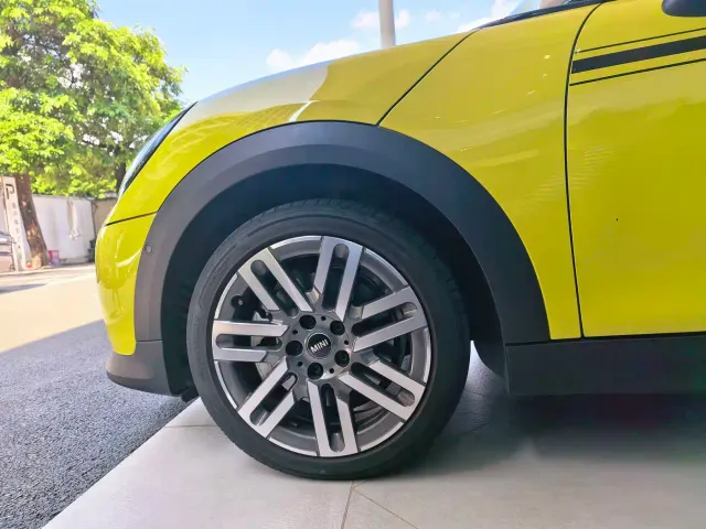 MINI Hatch — Фото автомобиля 5