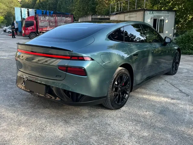 Xpeng P7 — Фото автомобиля 9