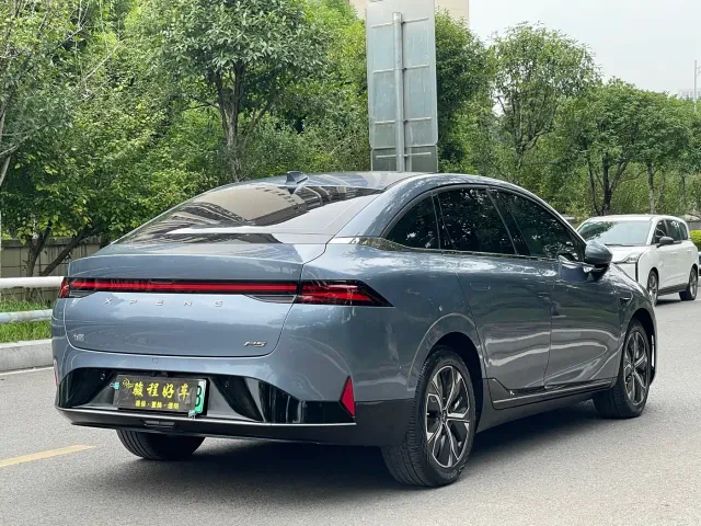Xpeng P5 — Фото автомобиля 7