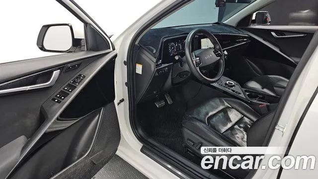 Kia Niro — Фото автомобиля 11