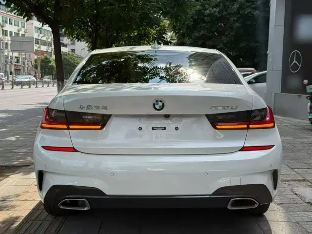 BMW 3 Series — Фото автомобиля 4