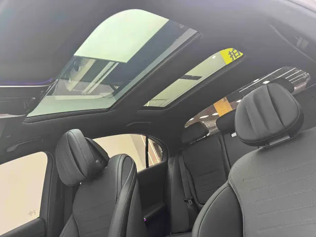 Mercedes-Benz C-Class — Фото автомобиля 11