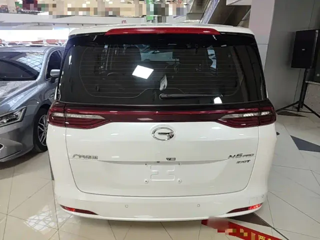 GAC Trumpchi M6 — Фото автомобиля 5