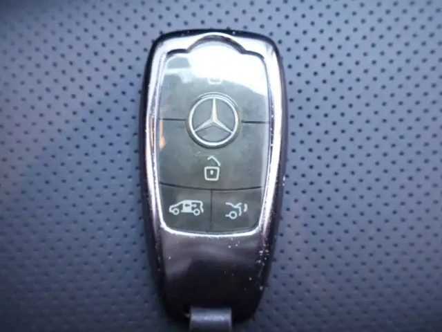 Mercedes-Benz V-Class — Фото автомобиля 28
