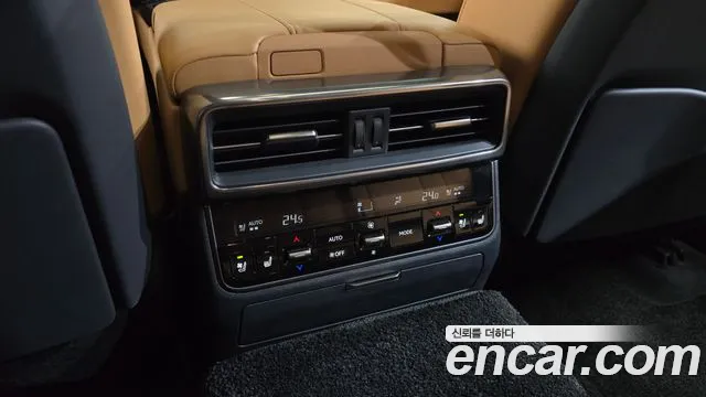 Lexus LX Generation 4 — Фото автомобиля 29