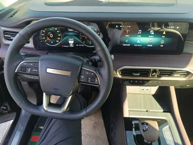 Jetour X90 Plus — Фото автомобиля 12