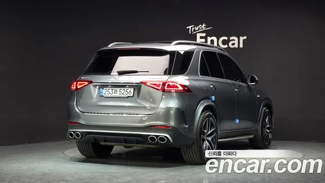 Mercedes-Benz GLE-Class — Фото автомобиля 2
