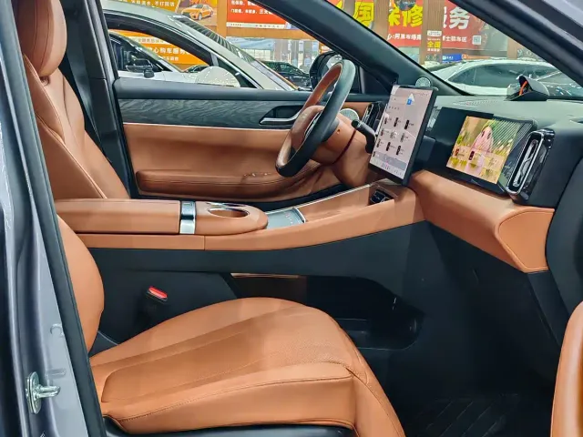 Exeed Starway E05 — Фото автомобиля 7