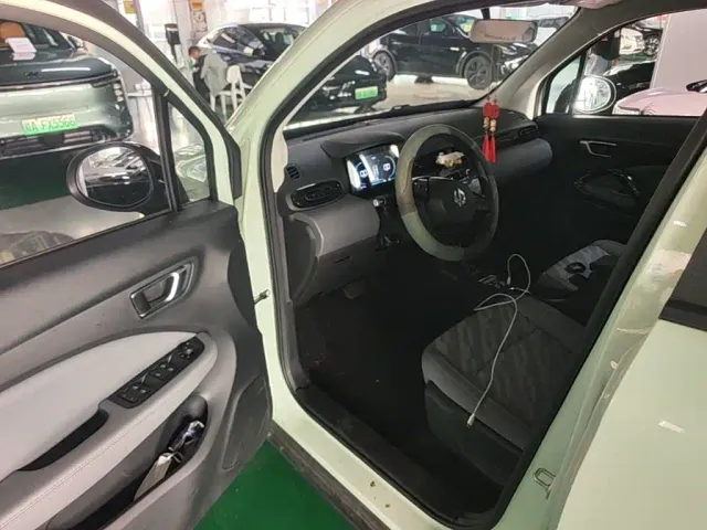Leapmotor T03 — Фото автомобиля 15