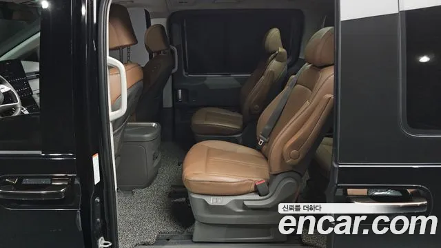 Hyundai Staria Staria 4WD Lounge 9 мест — Фото автомобиля 12