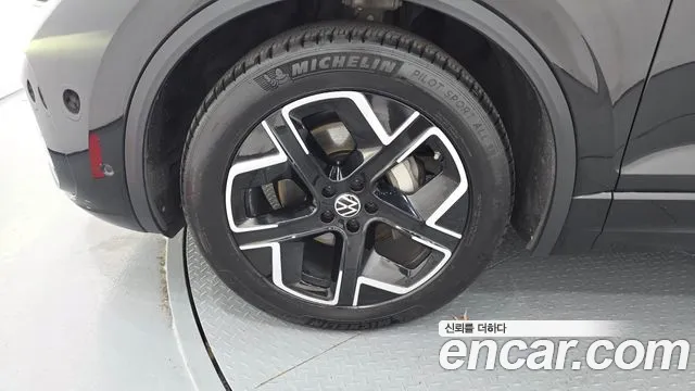 Volkswagen Touareg Touareg 3 поколение 3.0 TDI Prestige — Фото автомобиля 5