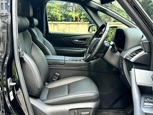 Toyota Alphard — Фото автомобиля 12