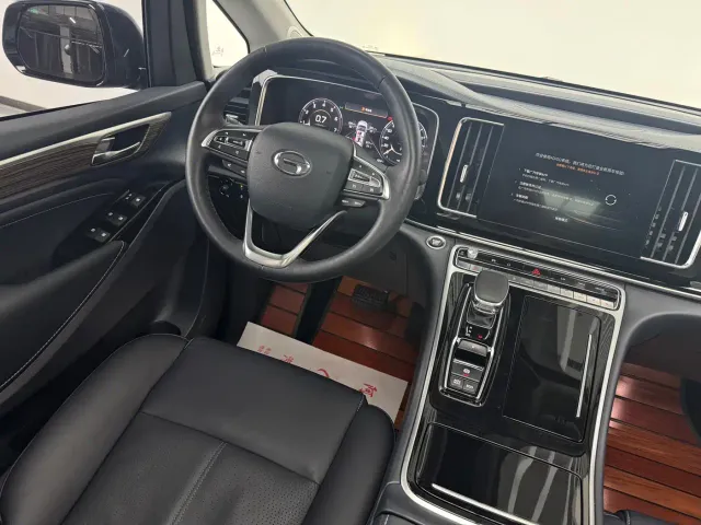 GAC Trumpchi M8 — Фото автомобиля 17