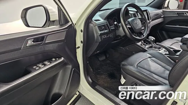 KG_Mobility_Ssangyong Rexton Новый Rexton Sport Khan Дизель 2.2 4WD — Фото автомобиля 10