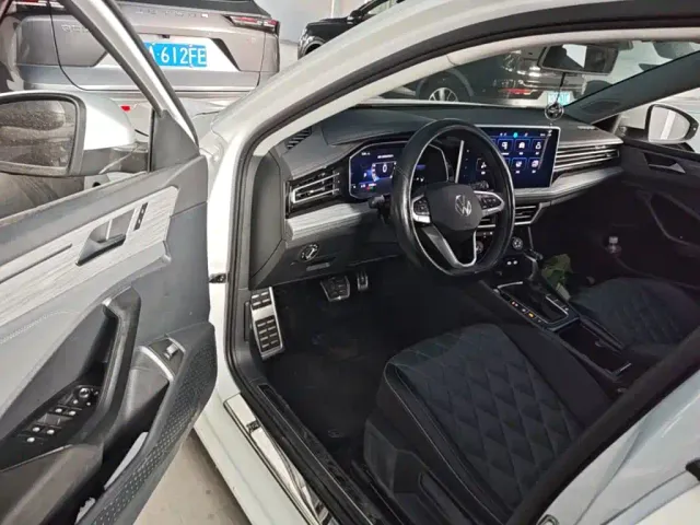 Volkswagen Sagitar — Фото автомобиля 15