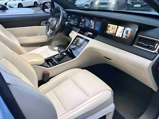 Li Auto ONE — Фото автомобиля 9