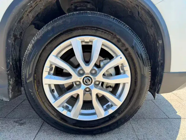 Nissan X-Trail — Фото автомобиля 9