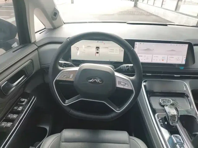 JAC Refine RF8 — Фото автомобиля 10