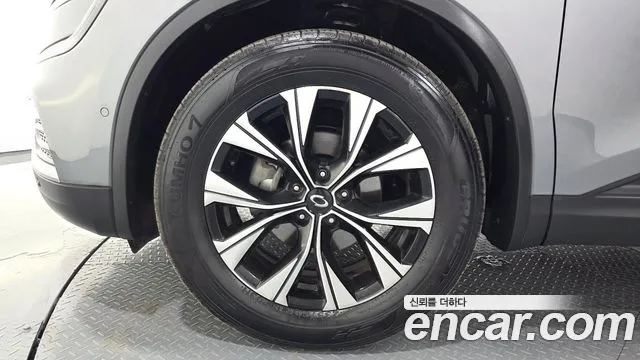 Renault-KoreaSamsung QM6 Новый QM6 2.0 GDe LE Signature 2WD — Фото автомобиля 5