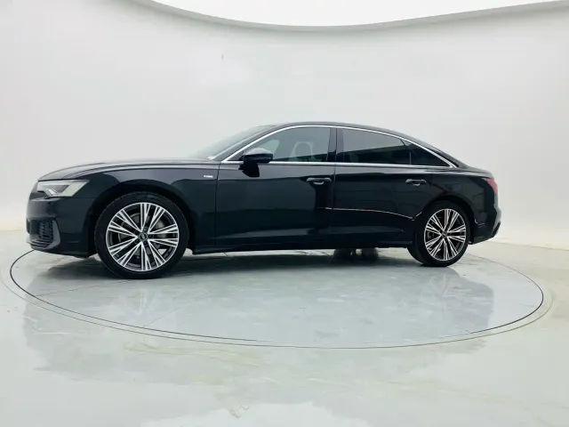 Audi A6L — Фото автомобиля 4