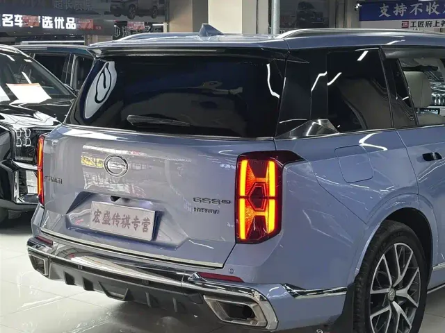 GAC Trumpchi GS8 — Фото автомобиля 9