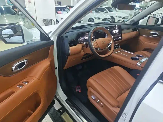 GAC Trumpchi Xiangwang S9 — Фото автомобиля 15