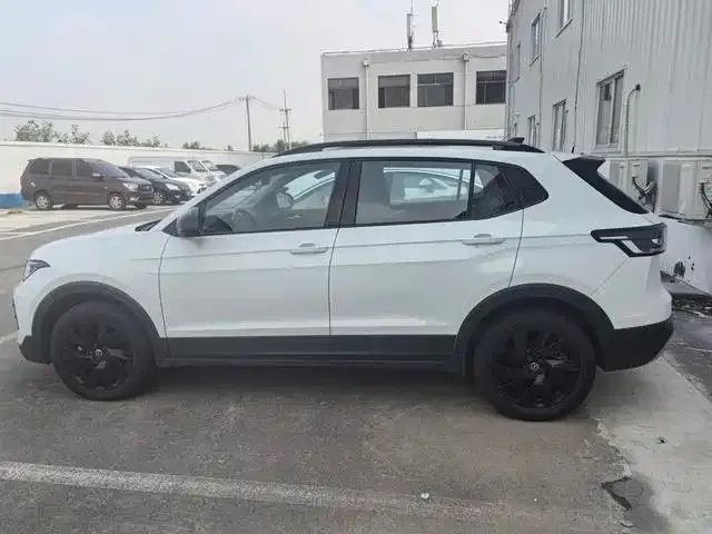 Volkswagen Tharu — Фото автомобиля 2